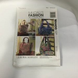 McCall’s M4400 Modeaccessoarer Symönster Laura Ashley Väskor Hatt Myntväska Bucket Hatt Necessär Tygväska Handväska Hoboväska Plånböcker