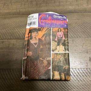Simplicity 4914 Misses Pirate Wench Costume Flounce Sleeve Shirt Blouse Skirt Breeches Simplicity Sewing Pattern 4914 Adult Size 6 8 10 12