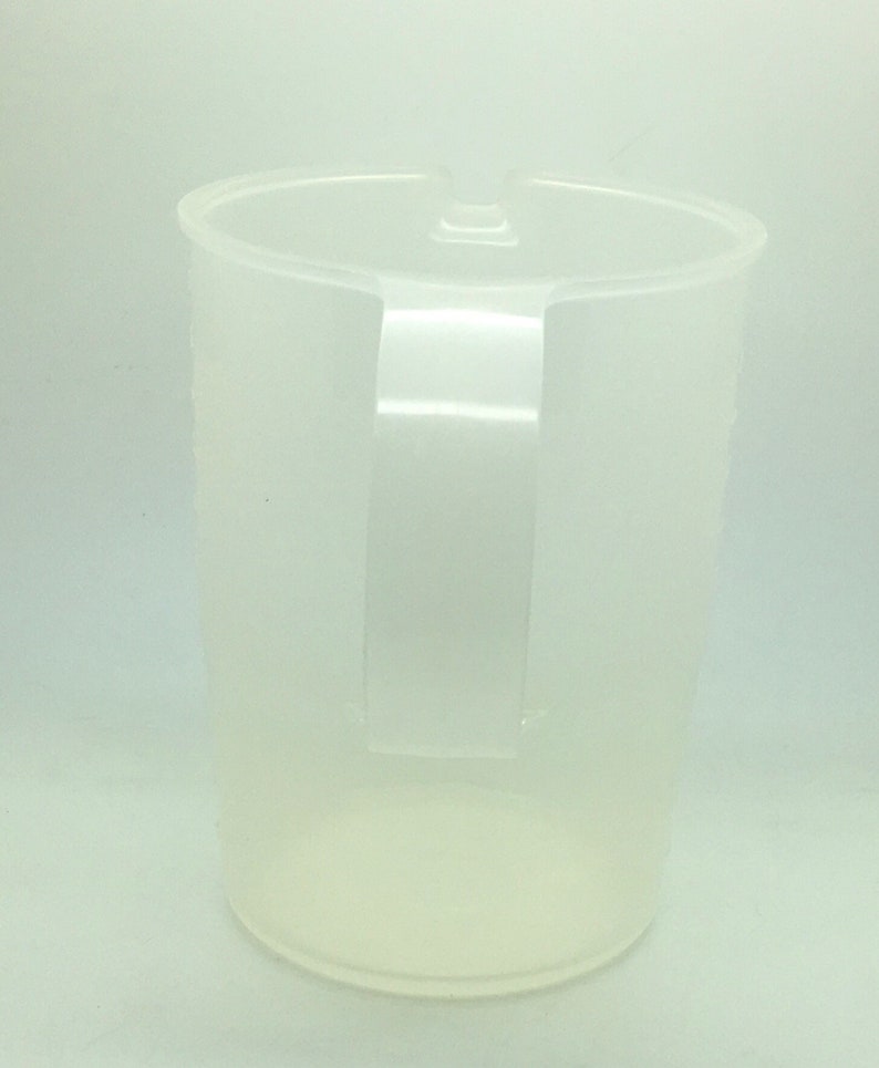 Tupperware Measuring Cup 1370 500 ml Metric With Handle Pour Spout Sheer Clear Replacement Baking Utensil Cooking