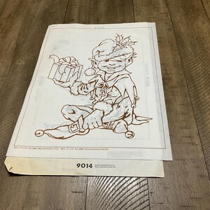 Könnte beinhalten: Ein Set aus drei Keramikbechern mit gesprenkelter, matter Oberfläche. Die Becher sind in Creme-, Hellgrau- und Dunkelgrautönen gehalten. Jeder Becher hat ein schlichtes, minimalistisches Design.