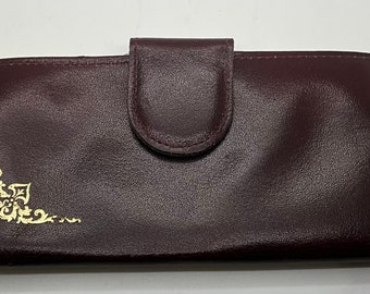 Pitt Wallet Burgundy Ladies Women Wallet  Genuine Leather Kisslock Made In Canada Embossed Design Gift For Her Birthday