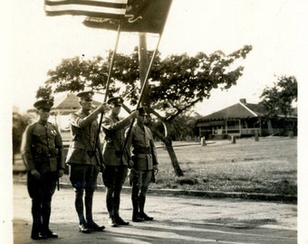 Vintage Photo Snapshot Hawaii 1920s Military Soldiers Flag