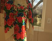 wool Russian ukrainian vintage shawl in great condition not worn