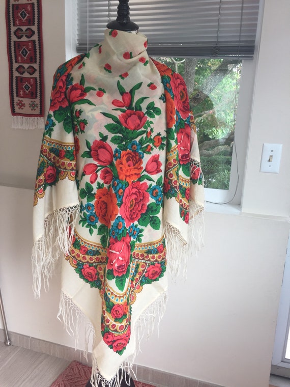 traditional russian shawl