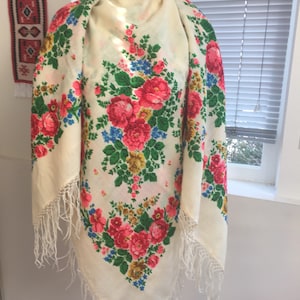 Vintage ussr era wool shawl ukrainian russian new condition never used