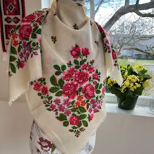 Vintage Big russian wool shawl Pavlovo posad with roses and carnations made in USSR