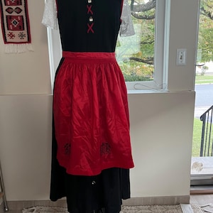 Dirndl size 40 Germany Oktoberfest Bavaria black with red apron and white top
