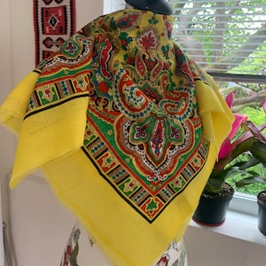 Ukraine wool vintage new Turkish design yellow shawl