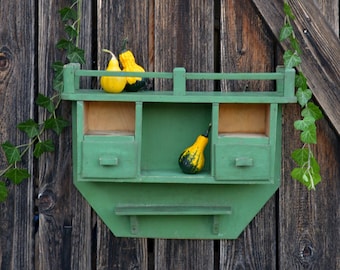 Estante de especias de madera verde con dos cajones, estante de aceite esencial, decoración de la granja
