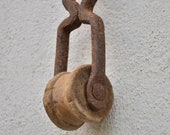 Distressed Wood and Rusty Metal Pulley, Rustic Barn Deco, Industrial Vintage Decor