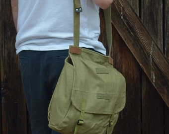 thumbnail image 2 of Vintage Army Canvas Shoulder Bag / Messenger Bag – Men's Military Haversack 2 of 2