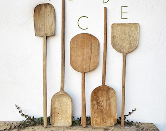 Pala rumana antigua para pan - Pala de madera primitiva para pizza - Decoración rústica de pared para cocina de granja