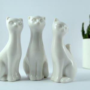 Kleine Porzellankatzen 3er Set, Kleine Weiße Katzenfiguren