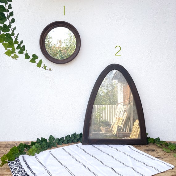 アンティーク木製フレームの壁掛けミラー：丸型ミラー（12.2インチ）と