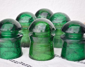 Romanian CD 408 Insulator in Emerald Green Glass
