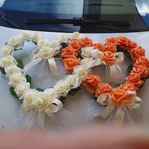 Autoschmuck Hochzeit, 2 Herzen mit Blüten, Farbwahl Bild 3