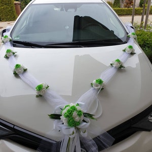 Autoschmuck Hochzeit , Girlande in V mit Organza Band und Blüten, Farbe nach Wunsch. Bild 7