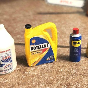 1/10 Scale Miniature Garage Oil Lube Bottle Set Antifreeze Truck Car RC Rock Crawler & Scale Trucks / Diorama Accessories