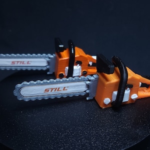 Orange Chainsaw 1/10 Scale RC Accessory NECA toys Action Figure Chain Saw Miniature Doll House Scx10 Garage accessories Rock Crawler Upgrade
