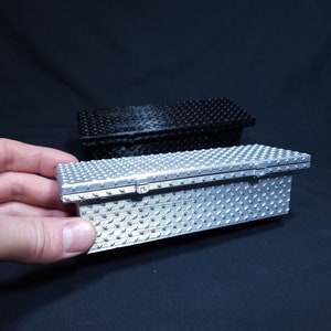 RC4WD Trail Finder 2 Mojave 1/10 Scale Truck Tool Box - Scale Crawler Diamond Plate Toolbox RC Truck Bed Box Miniature