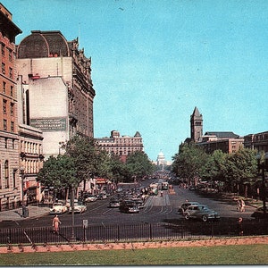 Cartão postal vintage não postado Avenida Pensilvânia Vista do edifício do Capitólio da Casa Branca Washington DC D.C. Plastichrome Colourpicture P479