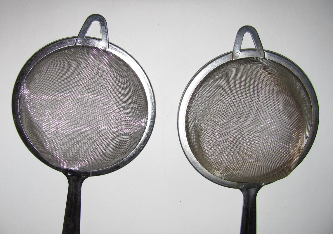 Vintage Lot of 2 7 1/4 Metal Handheld Sifters Strainers Etsy