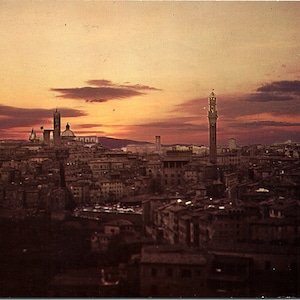 Stara pocztówka Panorama o zachodzie słońca Siena Toskania Włochy IT 90 Biondetti Graphics GB R.I.S. di Romboni Italo