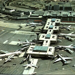 vintage Carte postale non postale Kloten Aéroport SwissAir Swiss Air Zurich Suisse Suisse 5931 Werner Friedli Bruttisellen