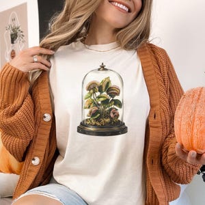 Koszula botaniczna Dark Academia Halloween Dzwon Słoik Ilustracja Gotycki Prezent dla Niej