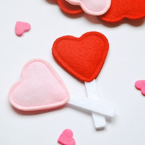Heart Sucker Catnip Toy - Valentine&#39;s Day Cat Toy