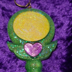 Enchanted Glitter Wand Keychain – Bold Magical Accessory