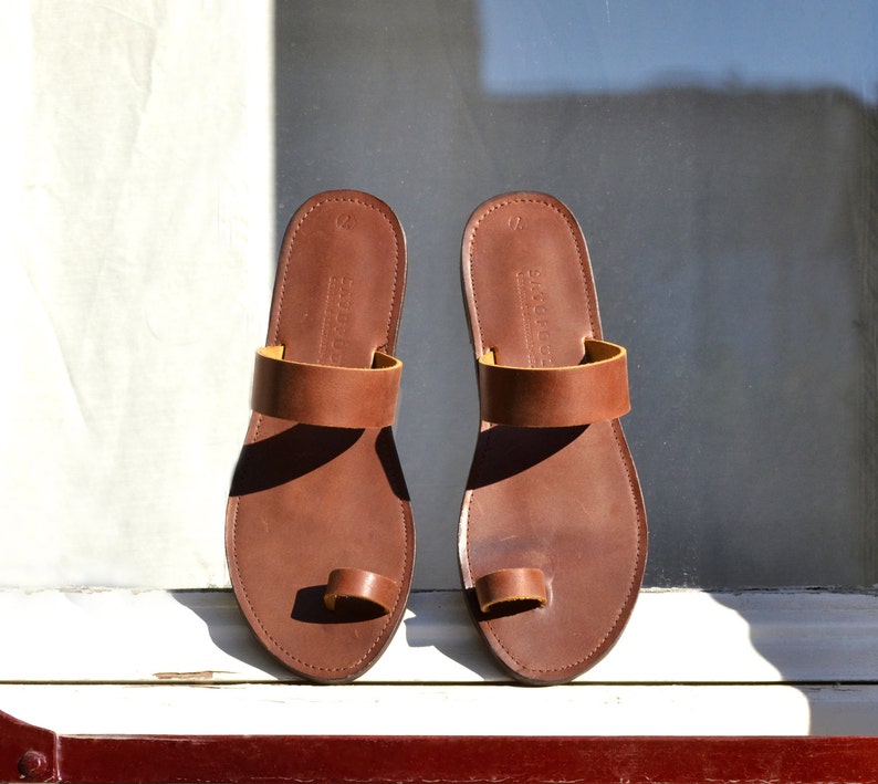 Sandals Leather sandals Brown leather sandals Toe ring | Etsy