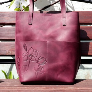 Personalized Large Tote Bag, Leather Tote Bag, Leather Satchel, Purple Shoulder Bag, Cute Tote Bag, 30th Birthday Gift for Women, Orchids