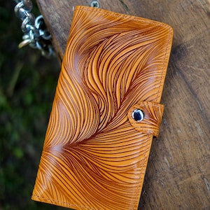 Cartera grande para mujer, billetera plegable, regalo para viajeros, billetera larga para mujer, billetera larga de cuero repujado imagen 1