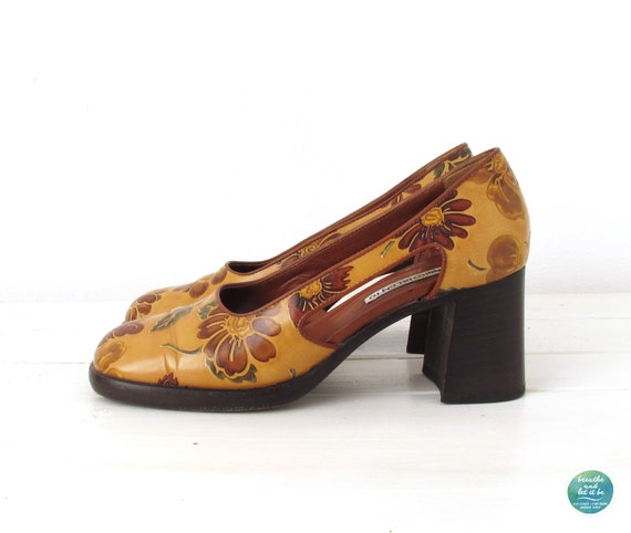 breathe Chunky Floral Heels Cut Out Side Shoes Flo