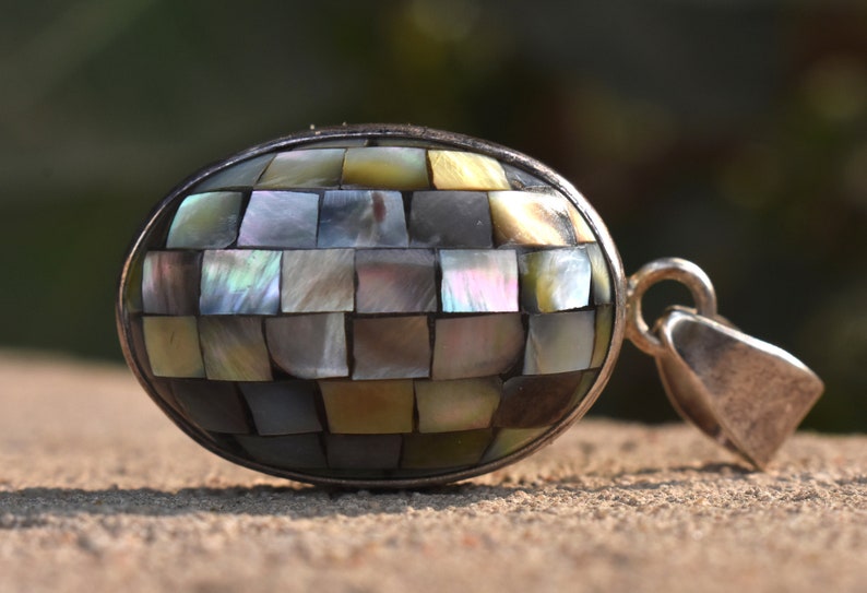 22.9 mm Weight Abalone Shell Pendant 92.5/% Sterling Silver Jewelery Pendant Height 11.34 gm Healing Gemstone 48.1 mm Pendant Width