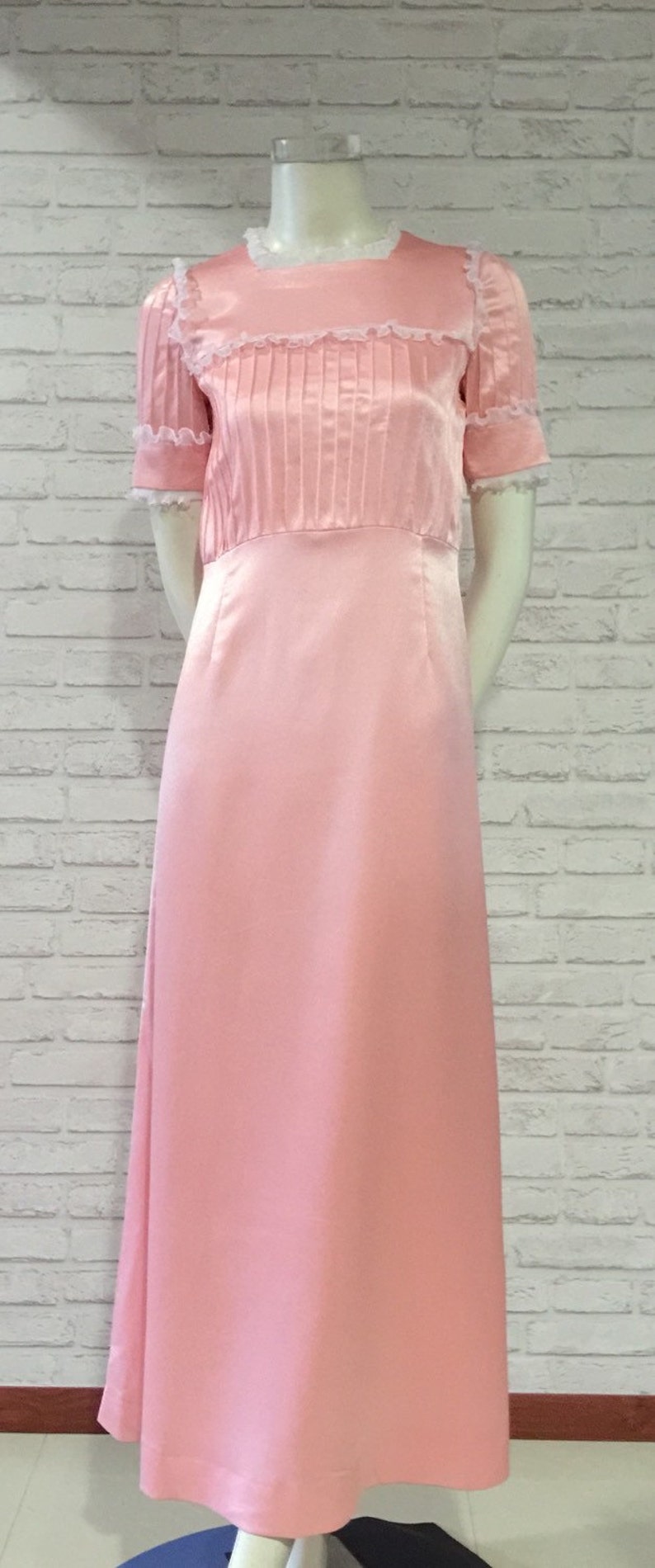 Style no.N2014 1970s classy cutting with lace details Vintage Pink Long Dress Suitable for medium size and tall people