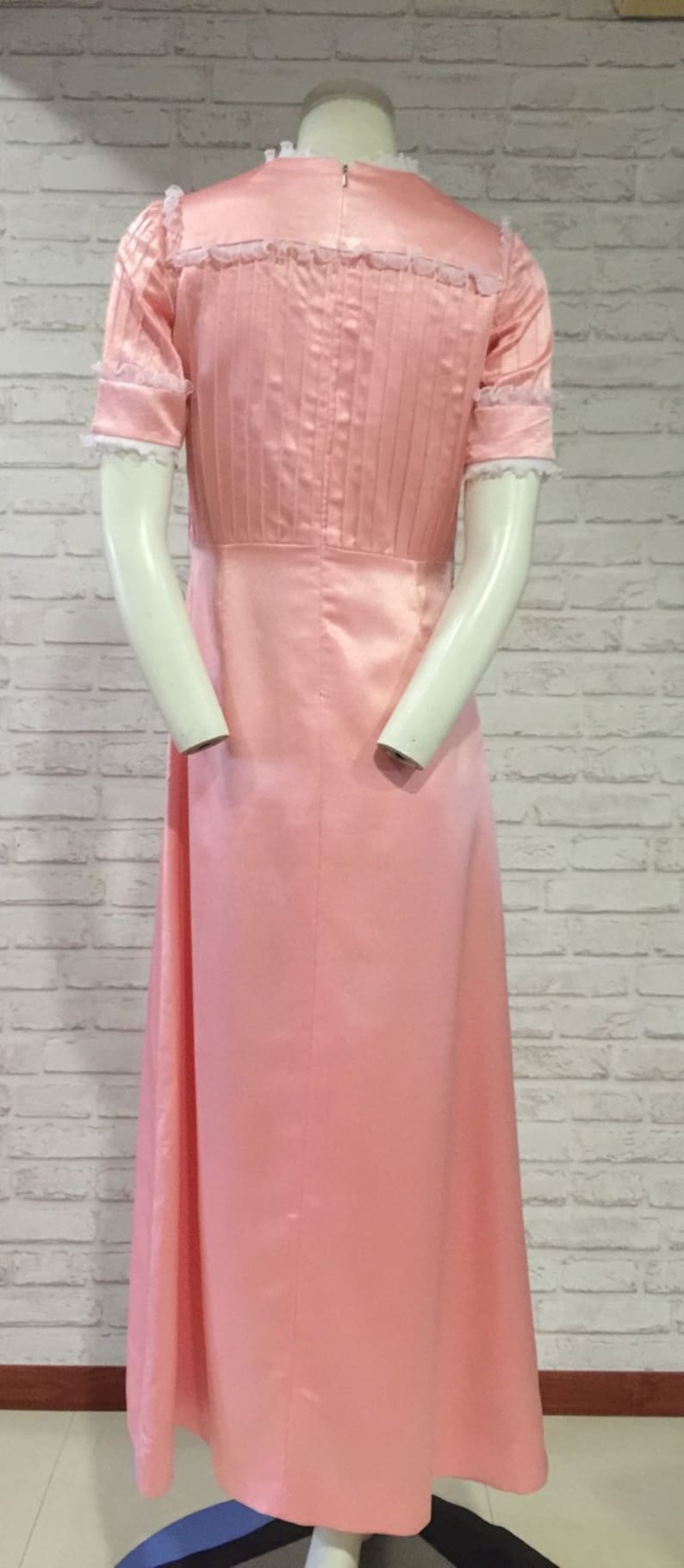 Style no.N2014 1970s classy cutting with lace details Vintage Pink Long Dress Suitable for medium size and tall people