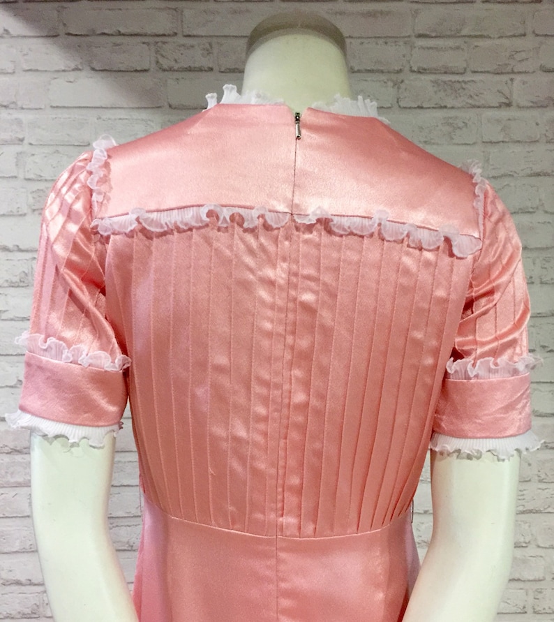 Style no.N2014 1970s classy cutting with lace details Vintage Pink Long Dress Suitable for medium size and tall people