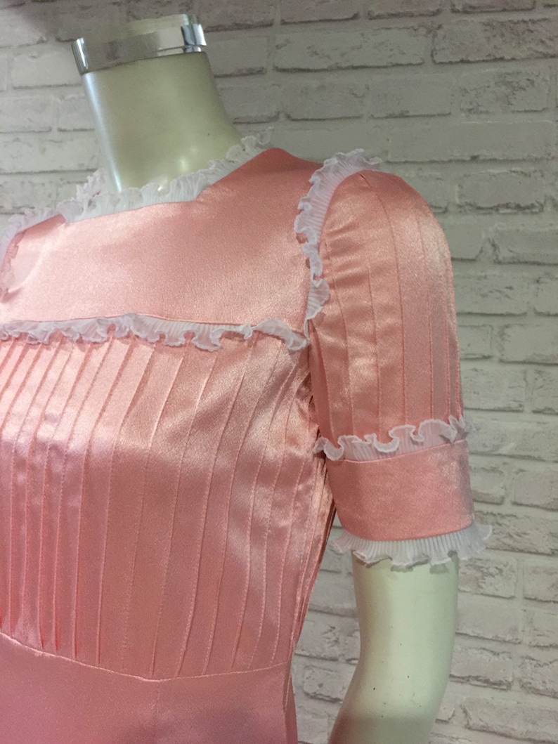 Style no.N2014 1970s classy cutting with lace details Vintage Pink Long Dress Suitable for medium size and tall people