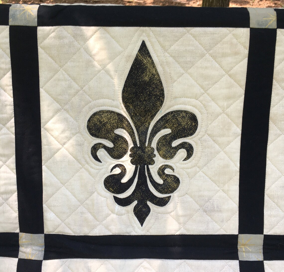 Fleur De Lis PDF Quilt Pattern / Raw Edge Applique / Fleur De Lis Theme