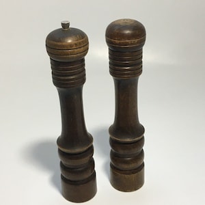 Salt & Pepper Shaker Pepper Mill Grinder Vintage Wood Japan 10&quot; Tall Woodcrest