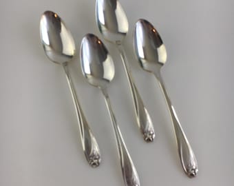 Daffodil 1847 Rogers Bros IS Silver Plate Flatware Set of 4 Teaspoons Vtg 50s