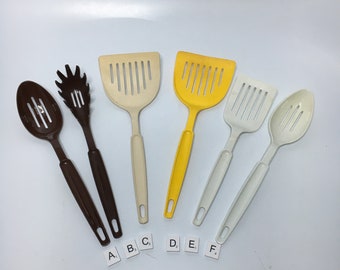 Ekco Vintage Kitchen Utensils USA Nylon Plastic Spatula Slotted Spoon Spaghetti Fork Yellow Brown White Tan Beige