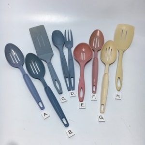 Ekco USA Vintage Kitchen Utensils Spatula Country Blue Dusty Rose Pink Tan Slotted Spoon Pancake Turner Non Stick