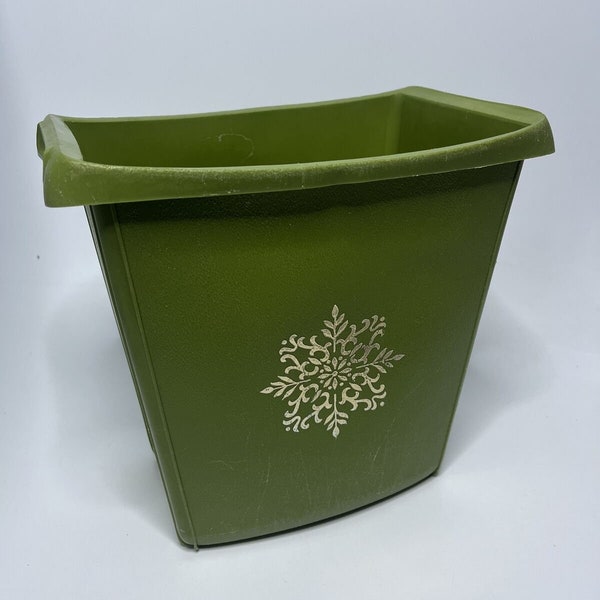 Vintage MCM Flower Avocado Green Plastic Bathroom Wastebasket Garbage Trash Can