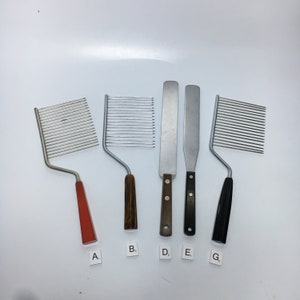 Cake Breaker Vintage Kitchen Utensils Spatula Turner Icing Spreader Kitchamajig Cake Cutter