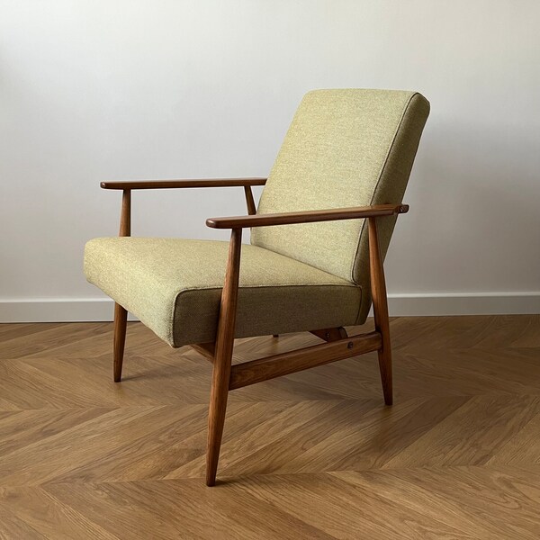 Fauteuil vintage polonais type 300-190 par H. Lis des années 1960 après rénovation complète, fauteuil moderne du milieu du siècle en tissu jaune mélangé