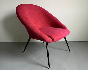 Fauteuil des années 1970 en tissu rose avec pieds en métal noir, fauteuil vintage Mid-Century moderne Modèle Olympia de VEB Sitzmöbelwerke Waldheim