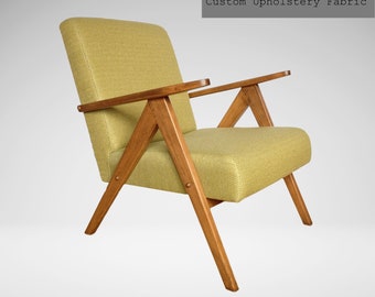 Fauteuil vintage Mid-Century moderne modèle B-310 VAR par le designer polonais A. Dutka des années 1960 en tissu à chevrons gris jaune et cadre en bois